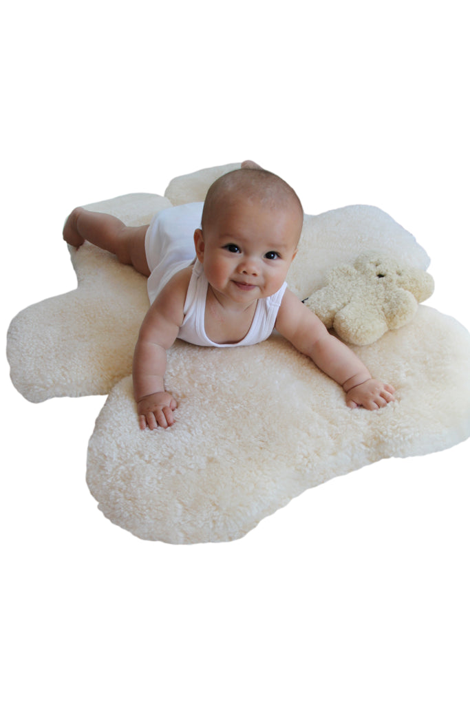 Flat Bear Rug Milk