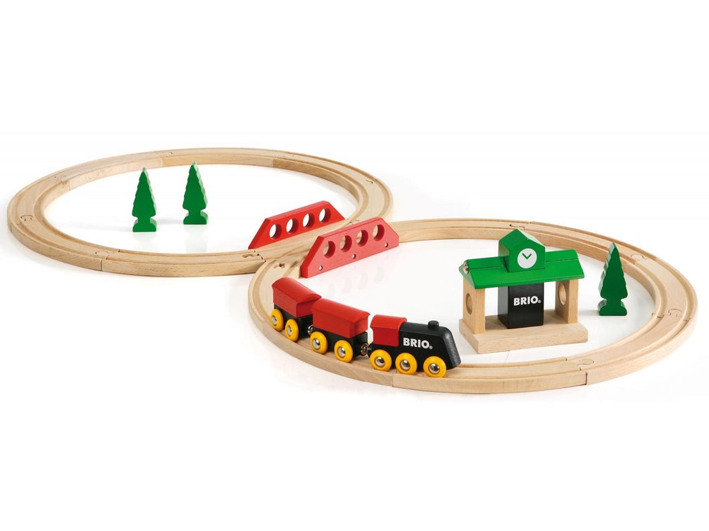 Brio Classic Figure 8 Set